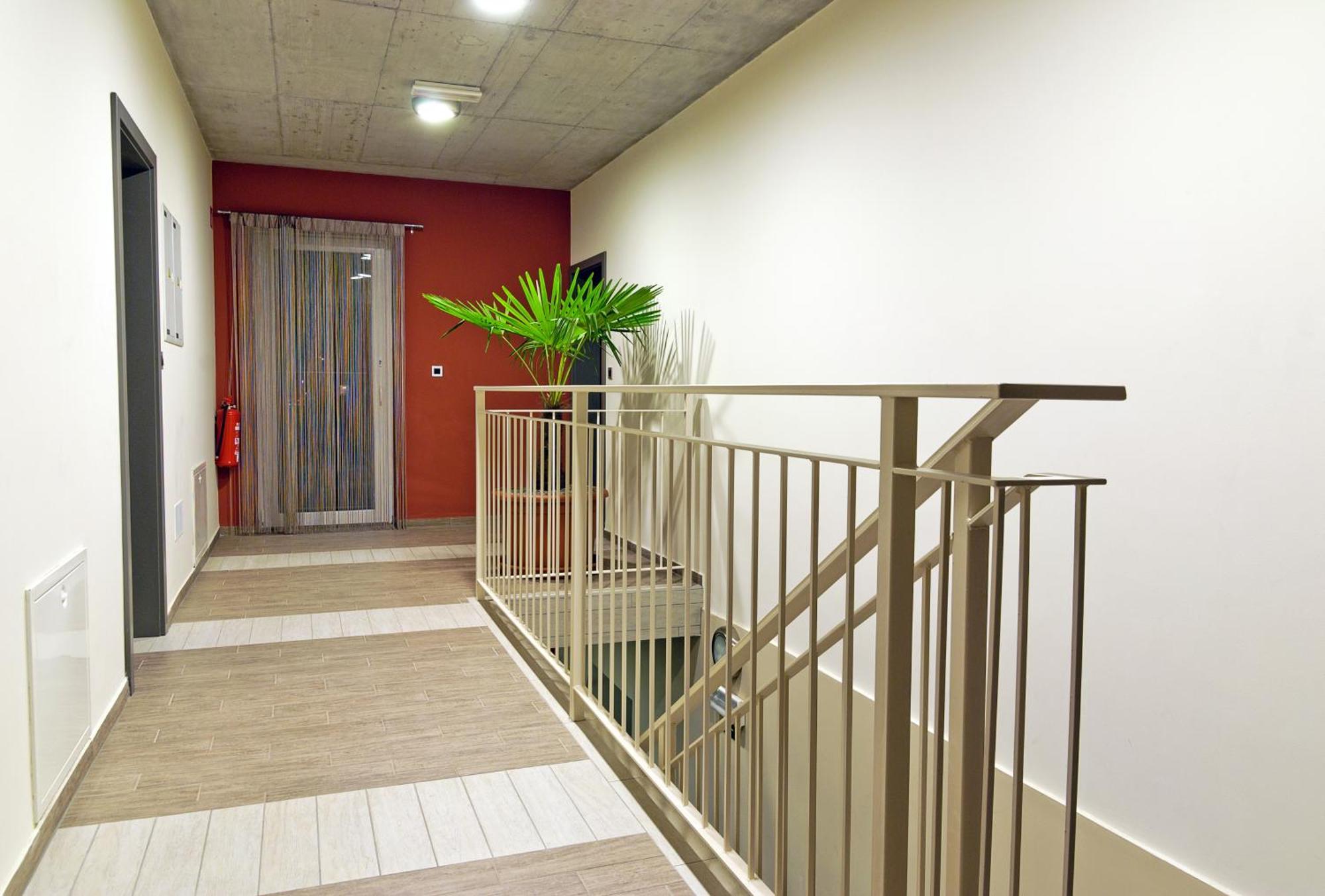Hostel Plus Caffe Petrovče Dış mekan fotoğraf