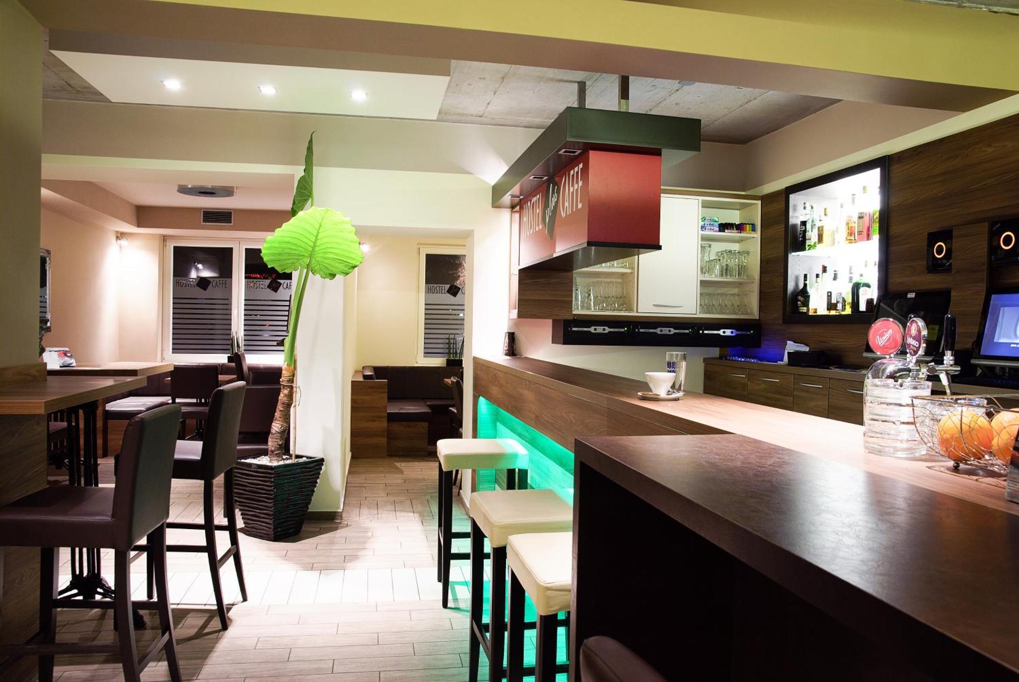 Hostel Plus Caffe Petrovče Dış mekan fotoğraf